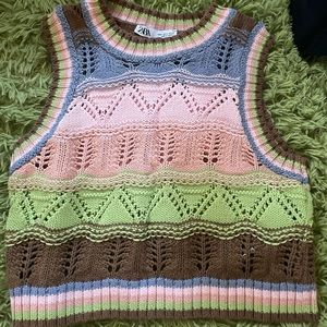 Zara Spring colored sweater vest cropped